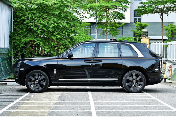 “Soi” Rolls-Royce Cullinan hang hiem, khong duoi 30 ty tai Viet Nam-Hinh-3