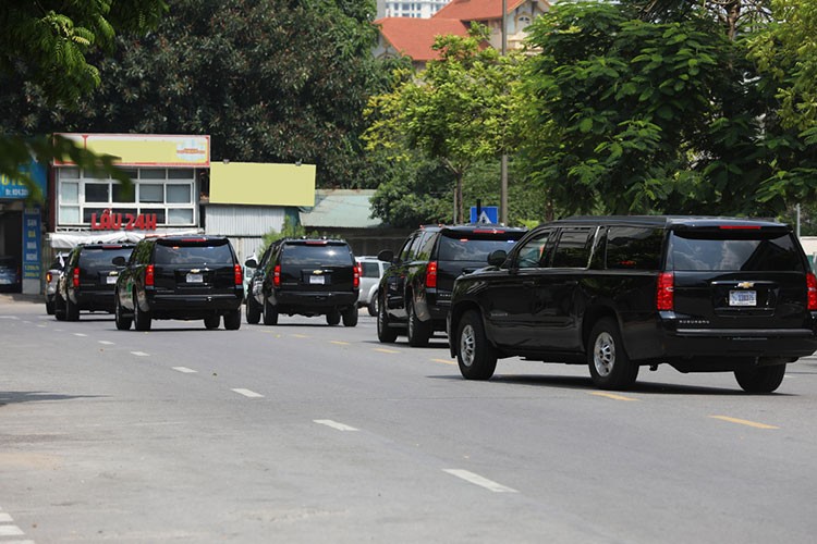 Chevrolet Suburban 