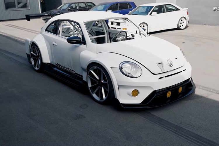 Volkswagen Beetle dac biet do het 7000 USD tu game dua xe