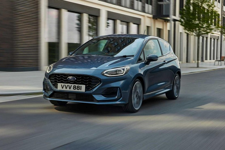 Ford Fiesta Van 2022 - xe cho hang gia re “nho ma co vo“-Hinh-8