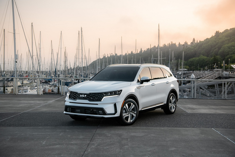 Chi tiet Kia Sorento 2022 phien ban hybrid tu hon 1 ty dong