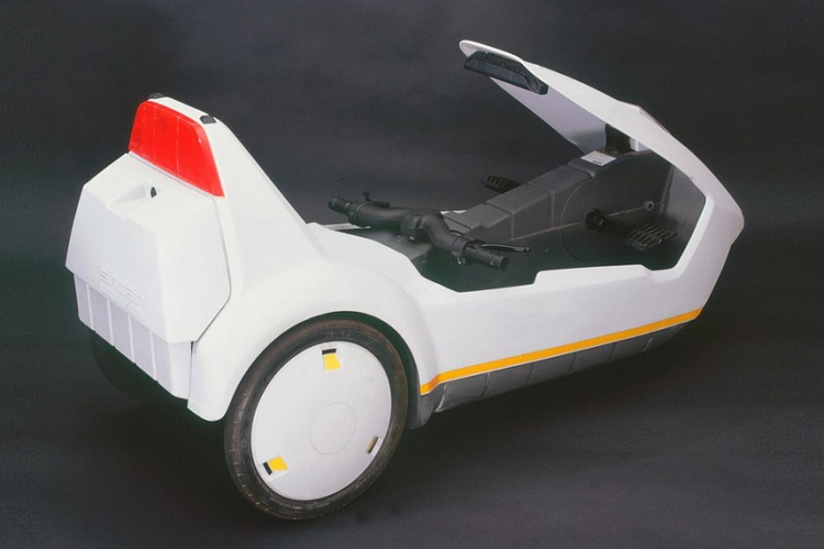 Sinclair C5 - xe dien 3 banh di truoc thoi dai, that bai tham hai-Hinh-4