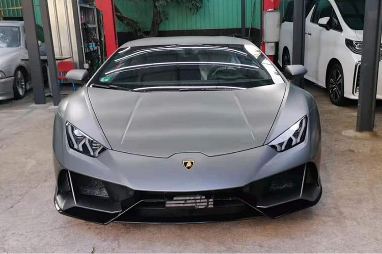 Lamborghini Huracan EVO khong duoi 15 ty tai Viet Nam lo noi that-Hinh-7