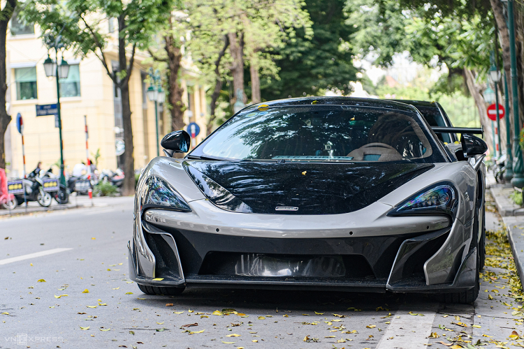 McLaren 570S 