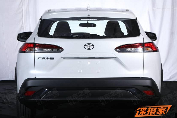 Toyota Frontlander 2022 tai Trung Quoc, giong Cross o Viet Nam-Hinh-7