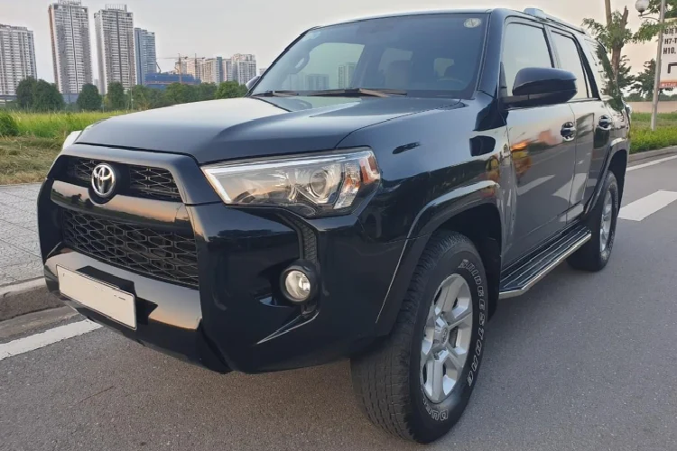 Toyota 4Runner chay 5 nam o Ha Noi, dat ngang Mercedes-Benz GLC-Hinh-11