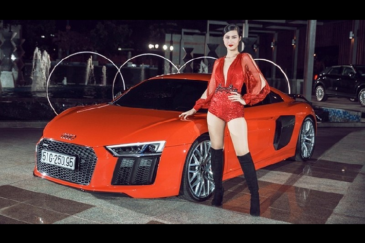 Nhin lai sieu xe Audi R8 V10 Plus cua Dong Nhi va Ong Cao Thang-Hinh-4