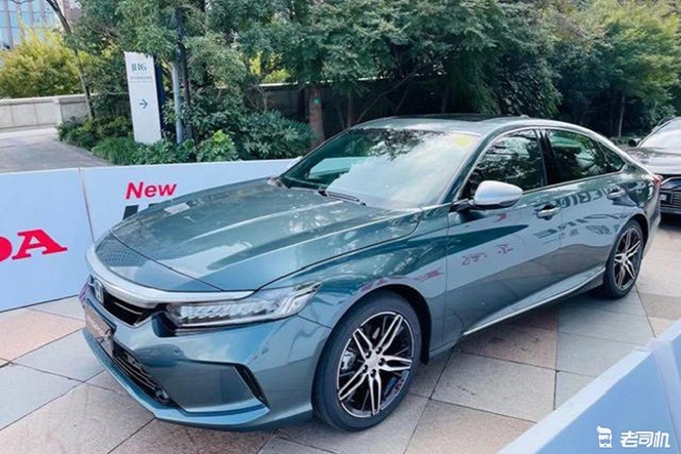 Honda Inspire 2022 - doi thu canh tranh Toyota Camry va Mazda6