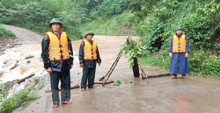 Ap thap tac dong den dat lien, huong ve khu vuc Nam Trung Bo-Hinh-2