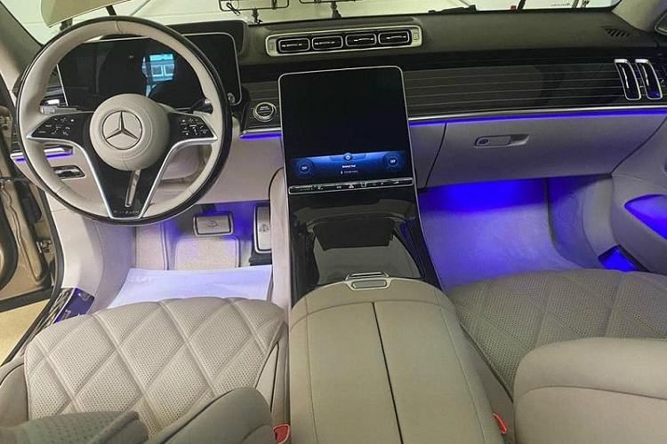 Mercedes-Maybach S680 2022 hon 20 ty dau tien sap ve Viet Nam-Hinh-4