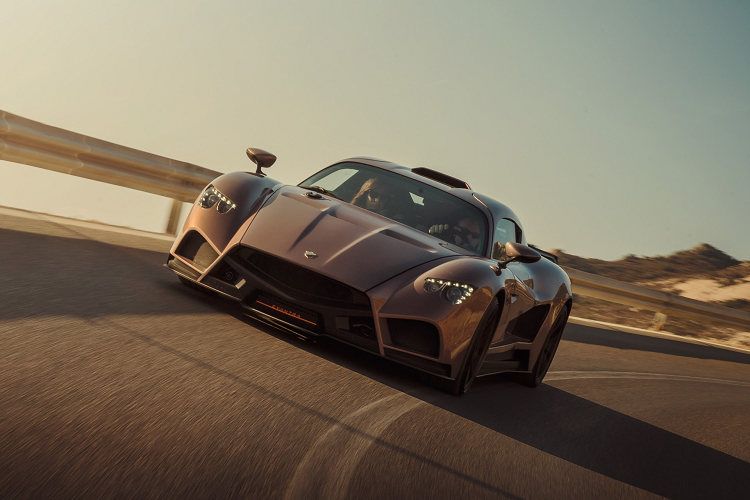 Mazzanti Evantra Pura - sieu xe Y voi “trai tim co bap My” ra mat-Hinh-8