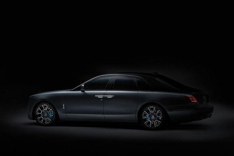 Rolls-Royce Ghost Black Badge 2022 - xe sieu sang thuan khiet nhat-Hinh-2