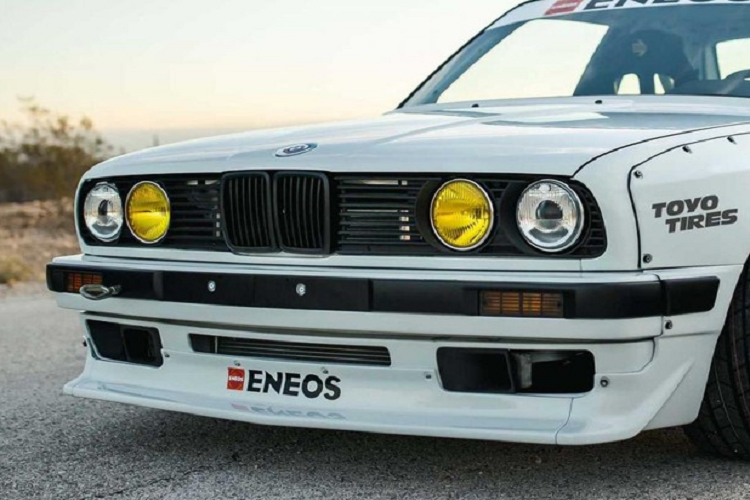 Chiec BMW 3 Series E30 su dung dong co Honda S2000 