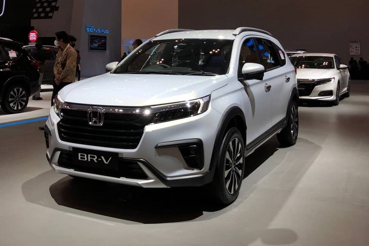 Honda BR-V 2022 tu 439 trieu dong, dat hon Mitsubishi Xpander moi