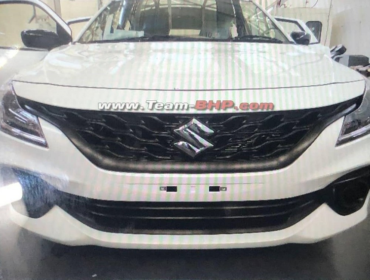 Suzuki Baleno 2022 gia re lo dien, 