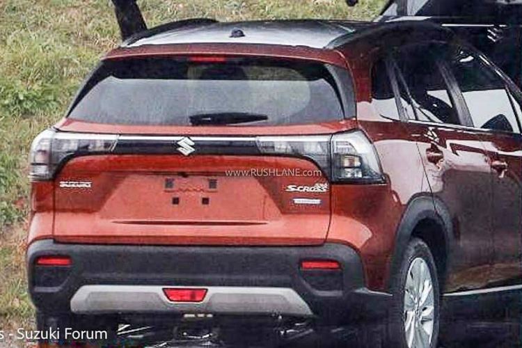 Suzuki S-Cross 2022 gia re thay the Vitara 