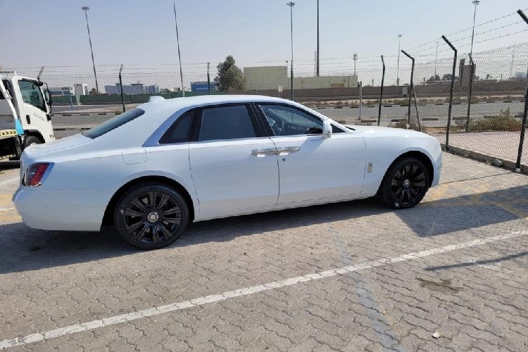 Rolls-Royce Ghost 2021 sieu sang gan 30 ty “no don” ve Viet Nam-Hinh-3