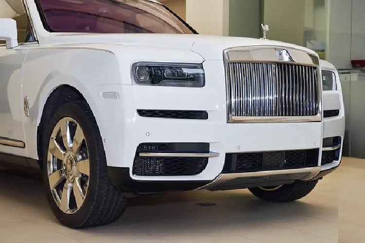 Ly do Rolls-Royce Cullinan hon 40 ty cua Minh Nhua chua ra bien?-Hinh-6