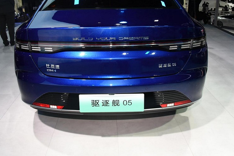 BYD Destroyer 05 - sedan hybrid Trung Quoc tu 425 trieu dong-Hinh-4