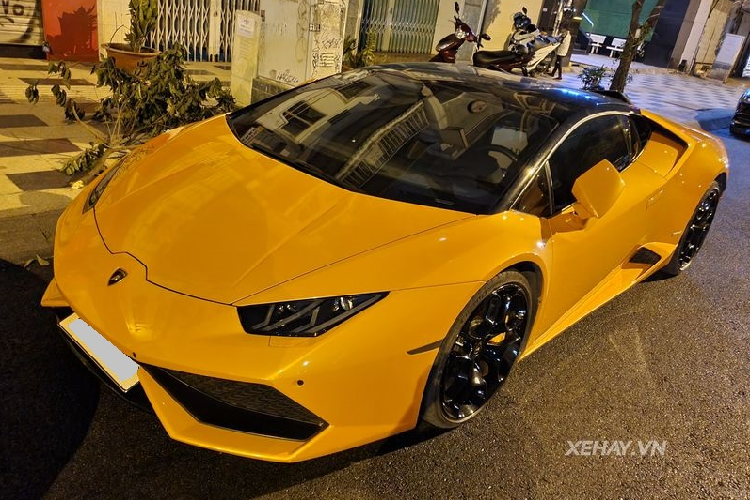 Ngam Lamborghini Huracan do nap dong co toi 167 trieu dong