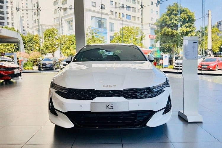 Kia K5 GT-Line 2022 trang bi “ngap rang”, chi 1,029 ty tai Viet Nam-Hinh-2