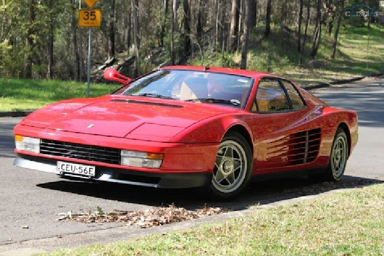 Ferrari Testarossa cua danh ca Elton John ban duoc 6,9 ty dong-Hinh-4