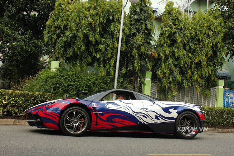 Pagani Huayra hon 80 ty cua Minh Nhua 