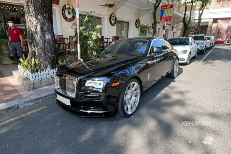 “Cham mat” Rolls-Royce Wraith sieu sang hon 33 ty cua Cuong Do la-Hinh-2