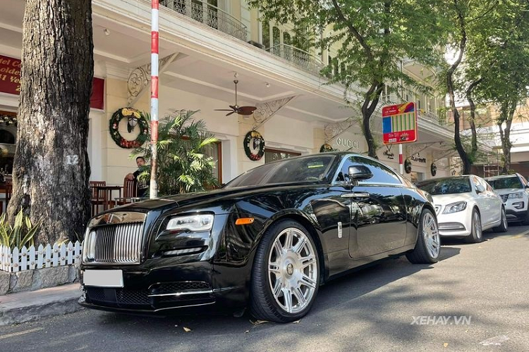 “Cham mat” Rolls-Royce Wraith sieu sang hon 33 ty cua Cuong Do la