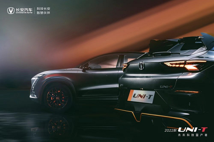 Changan UNI-T 2.0T 2022 them dong co 2.0T, 