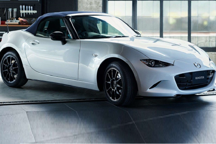Ven man Mazda Roadster 2022 mui tran, tu 530 trieu dong tai Nhat