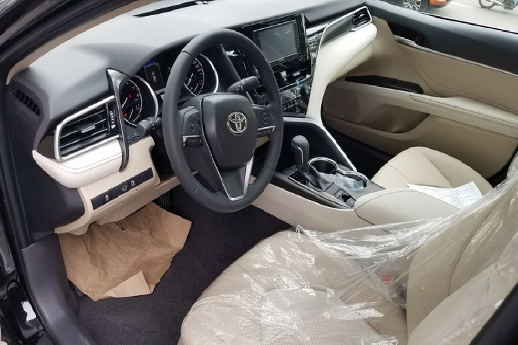 Mua Toyota Camry 2.0G hay Kia K5 ban cao nhat tai Viet Nam?-Hinh-8