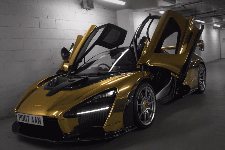 Nhin ngam sieu xe McLaren Senna boc crom vang trieu USD