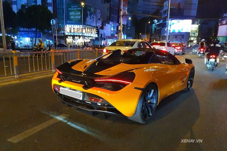 Ngam McLaren 720S Spider hang doc, 