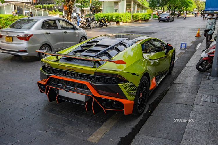 Tom gon sieu xe Lamborghini Huracan “hang khung” nha Doan Di Bang-Hinh-6