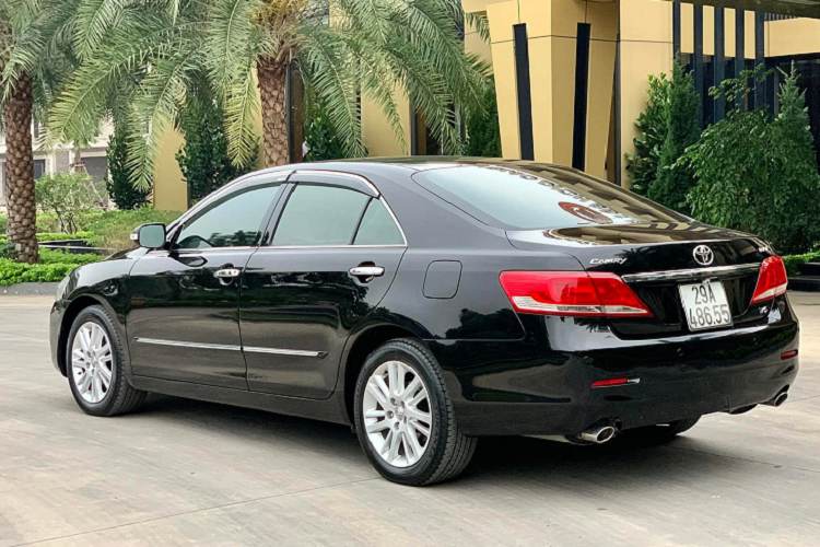 Toyota Camry 3.5Q 