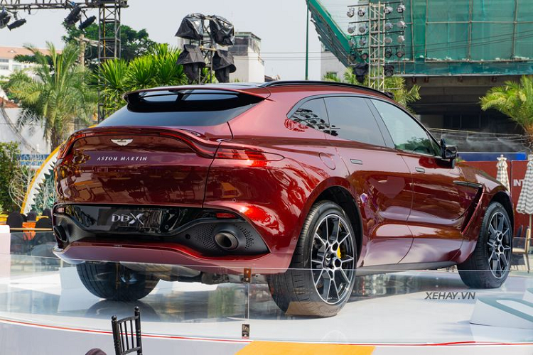 Ngam sieu SUV Aston Martin DBX chinh hang, hon 16 ty tai Viet Nam-Hinh-4