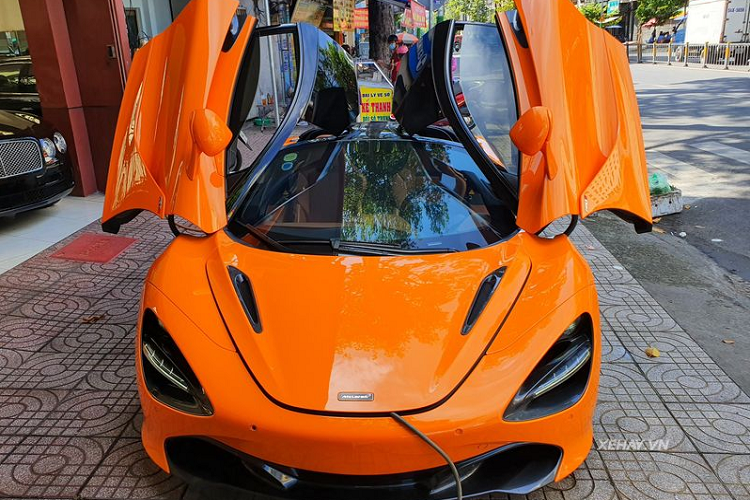 McLaren 720S mau cam 