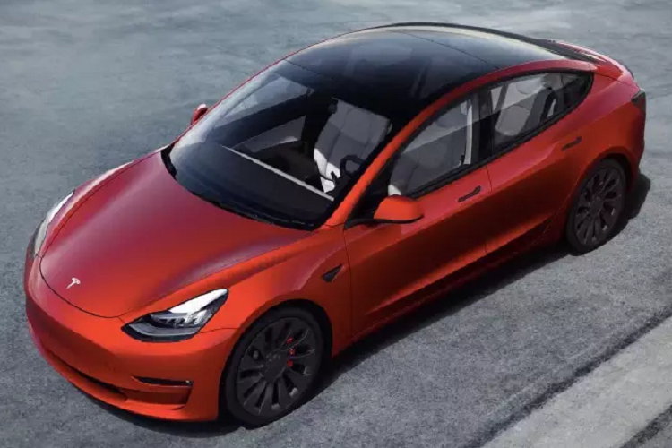 Tesla Model 3 se som la xe dien ban chay nhat Chau Au