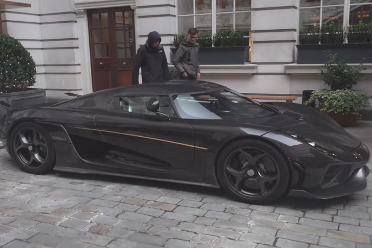 Koenigsegg Regera “bang xuong bang thit”, than vo do full carbon-Hinh-5