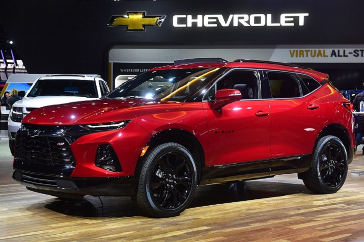 GM sap ra mat Chevrolet Blazer EV 2023, doi thu VinFast VF8?-Hinh-3