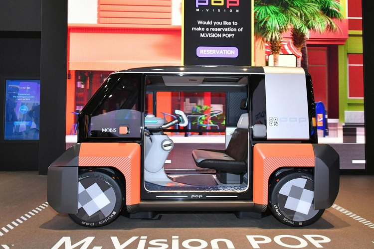 Hyundai Mobis trinh lang Vision Pop va Vision 2Go chay dien moi