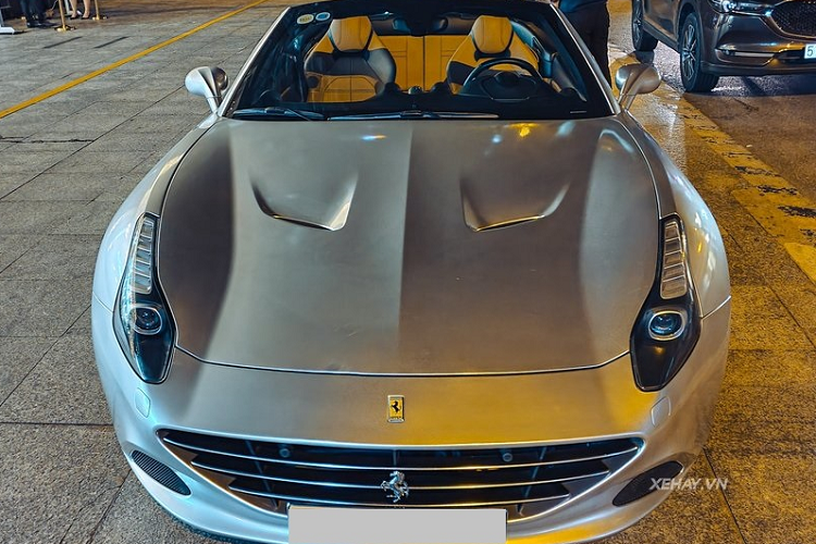 Sieu xe Ferrari California T 