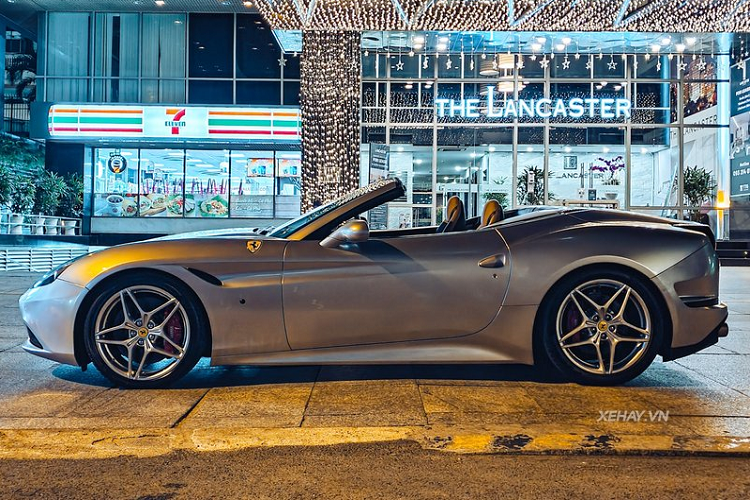 Sieu xe Ferrari California T 