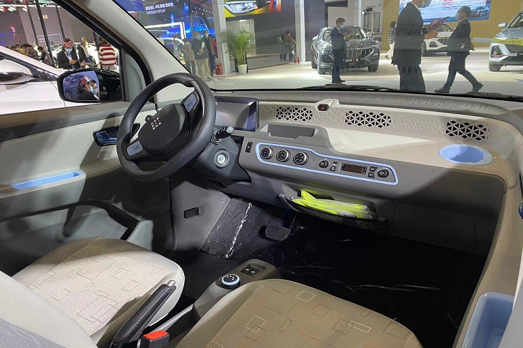 Dongfeng FengGuang Mini EV sieu re trinh lang, chi 100 trieu dong-Hinh-5