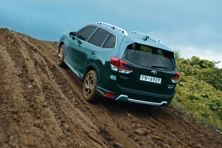 Subaru Forester 2023 so huu nhung cong nghe an toan “xin so”-Hinh-9