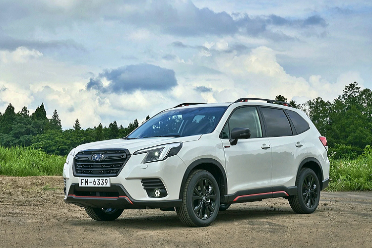 Subaru Forester 2022 dong co lai e-Boxer ra mat tai Chau Au-Hinh-9