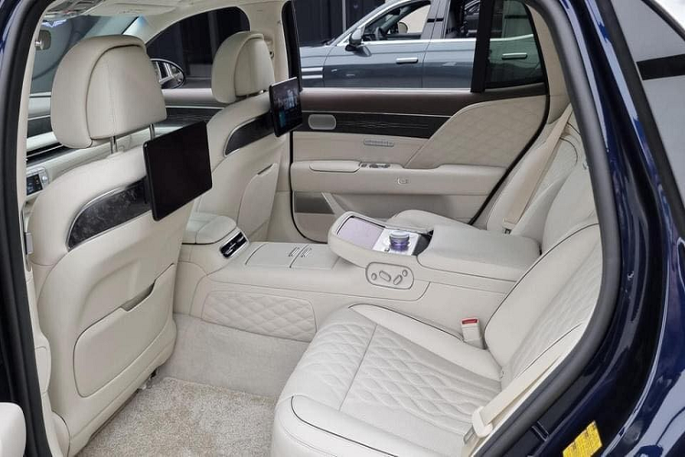 Genesis G90 Limousine tu 2,3 ty dong “bang xuong, bang thit”-Hinh-2