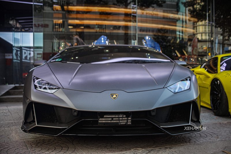 Tan thay Lamborghini Huracan Evo hon 20 ty dong tai Viet Nam-Hinh-3