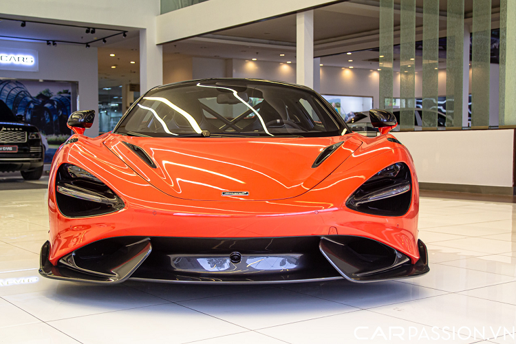 Ngam McLaren 765LT hon 30 ty mau son 